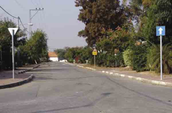 תמרור : בתמונה שלפניך קיים מצב בלתי אפשרי, מהו מצב זה?